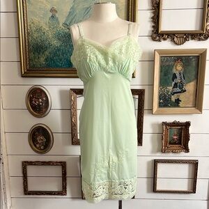 Vintage Mint Green Lace Slip Size 34